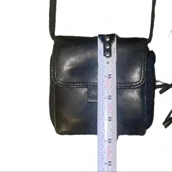 Tri fold leather Crossbody wallet - Picture 2 of 4